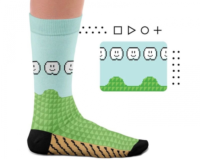 Socken Videospiele im Design "Grass Fields Forever"